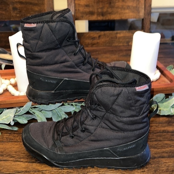 Wmns Terrex Choleah Padded Climaproof | color Core Black | size 7.5 - Picture 1 of 10